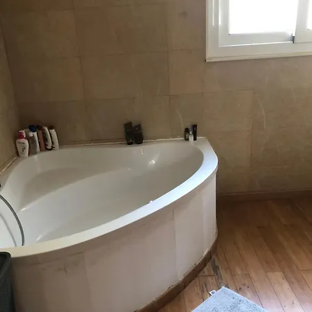 Avec Piscine